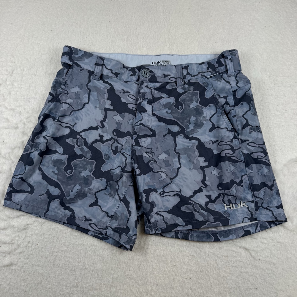 Huk Shorts Mens Size L Gray Camo Microfiber 6 Inseam Fishing Stretch Casual